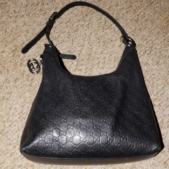 Gucci signature black authentic bag - Picture 2 of 8